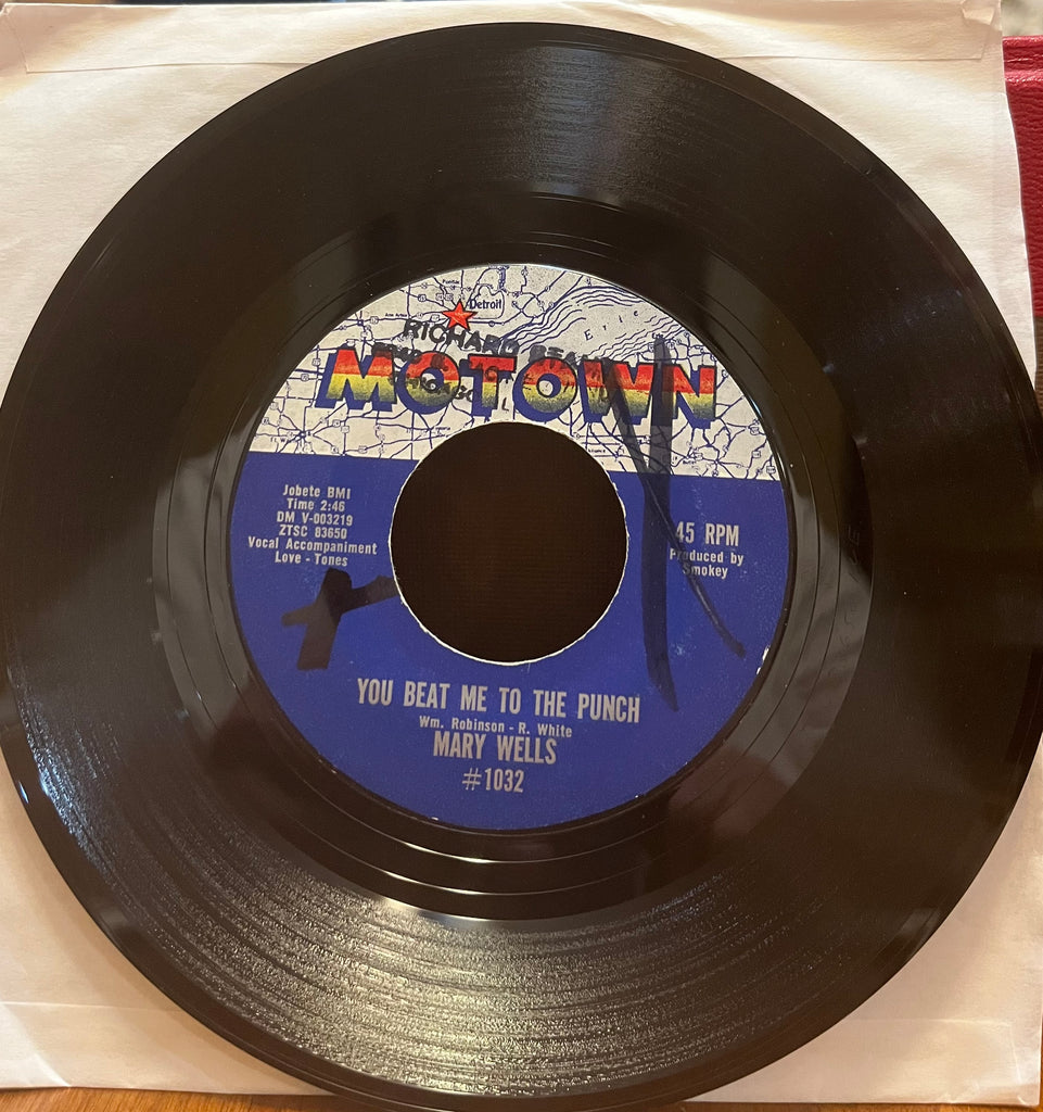 Mary Wells w/ Love-Tones - You Beat Me To The Punch b/w Old Love (Let's Try It Again)