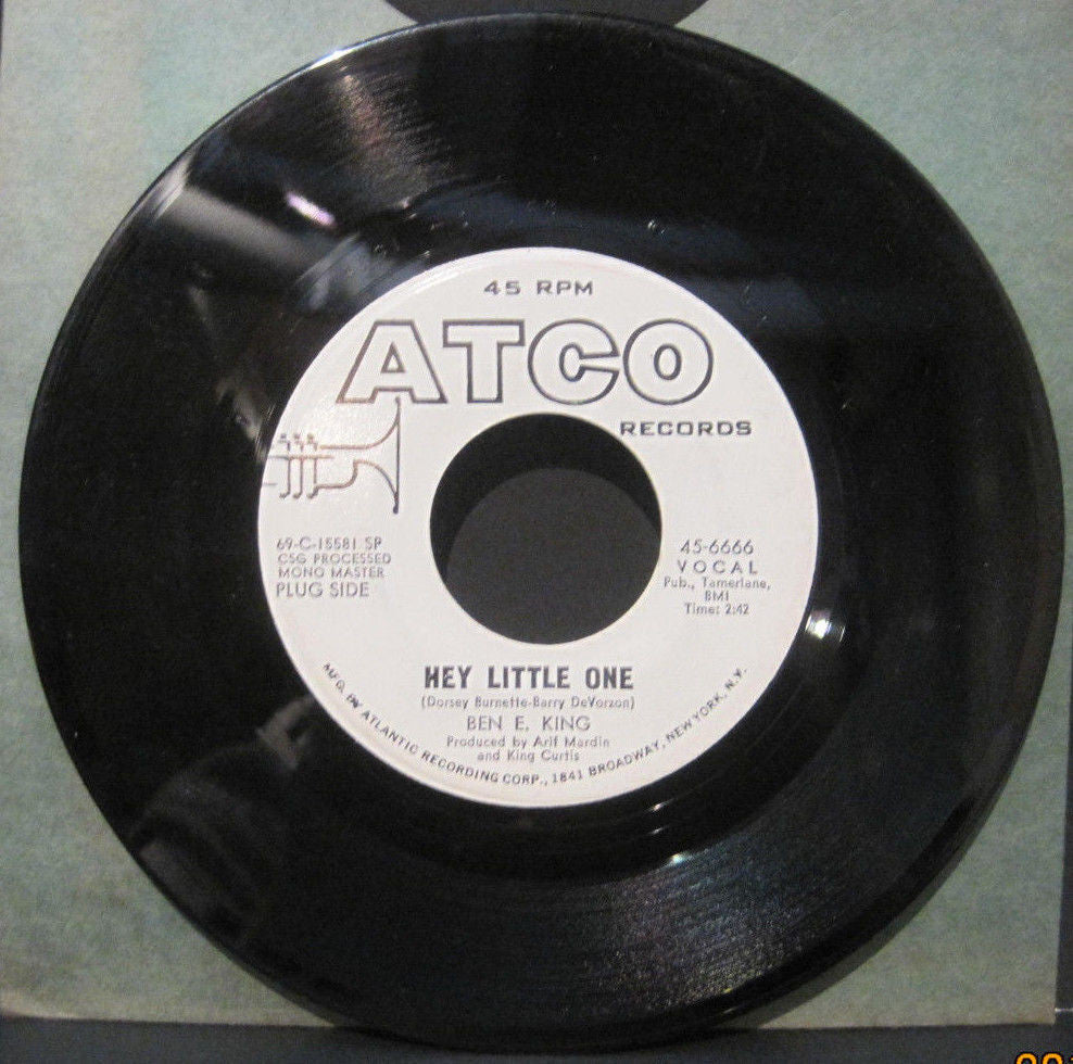 Ben E. King - Hey Little One b/w When You Love Someone Promo